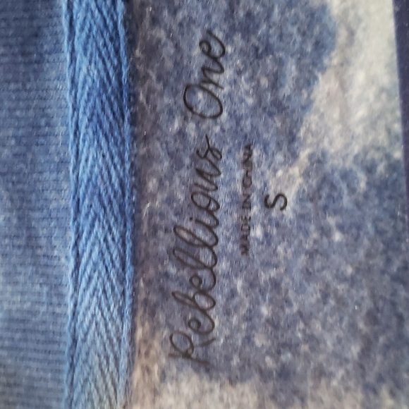 REBELLIOUS One Tye Dye Sweatshirt NWOT - Picture 8 of 8
